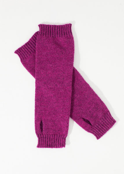 Proj Fabrik - Pikki Mittens in Fuchsia image thumbnail